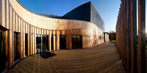 Zoom sur le bâtiment Cyprès